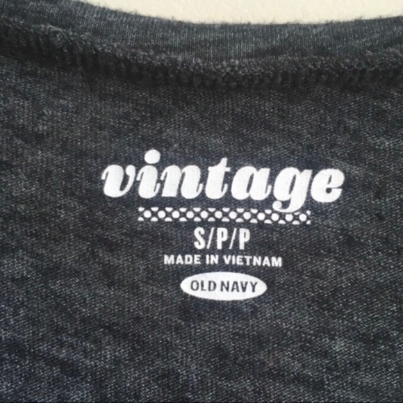 Old Navy Grey and Pink Graphic V-Neck T-Shirt - Picture 4 of 4